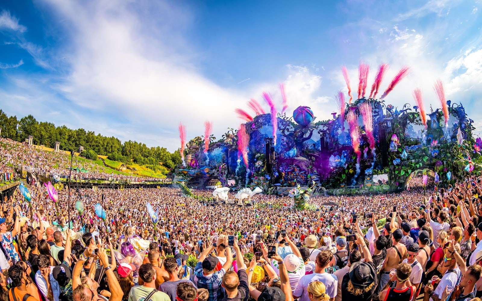 Tomorrowland Brasil abre lote extra de ingressosdiários (day pass) para sexta (10/10) e sábado (11/10)