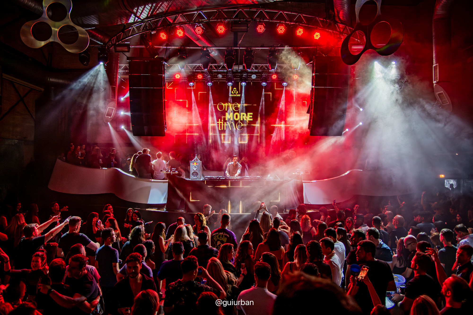 Anzuclub recebe 2ª edição da One More Time neste sábado (28)