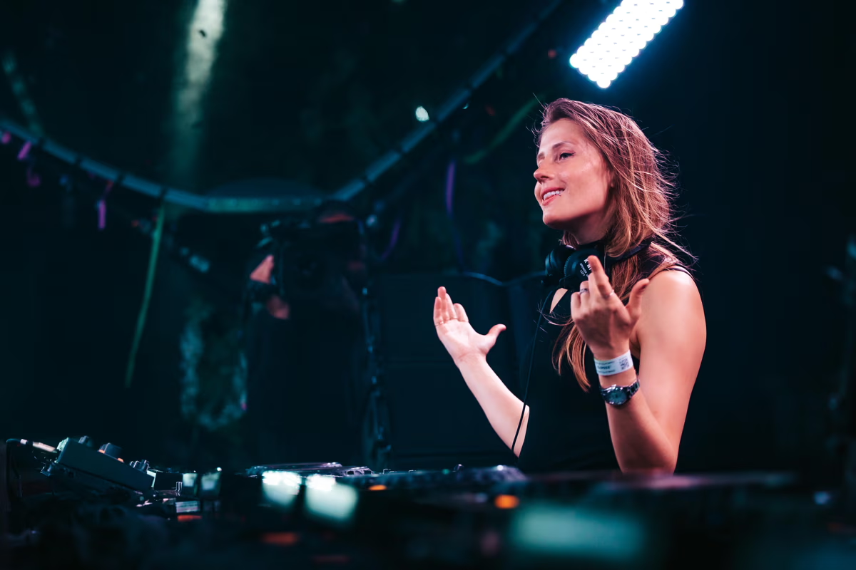 Charlotte de Witte se apresentará duas vezes no palco principal do Tomorrowland este ano