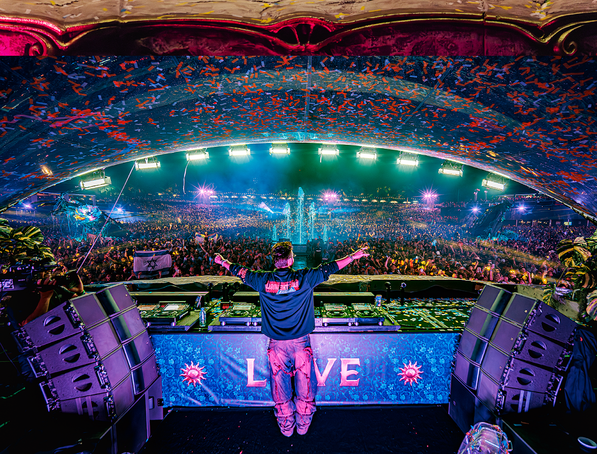 Alok domina o Tomorrowland Brasil com um espetáculo de drones impressionante e mostra por que é referência global