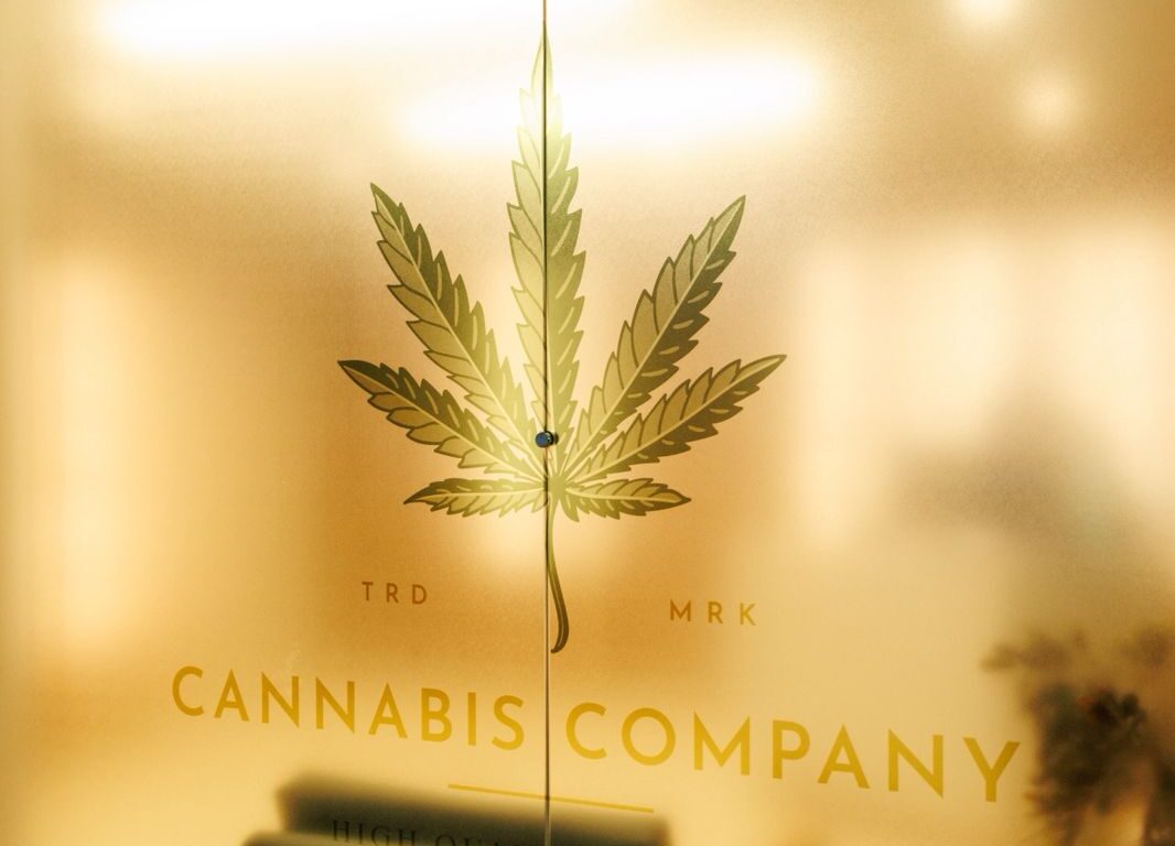 1ª farmácia do Brasil exclusiva para cannabis medicinal será inaugurada nesta segunda-feira (03), em Curitiba (PR)