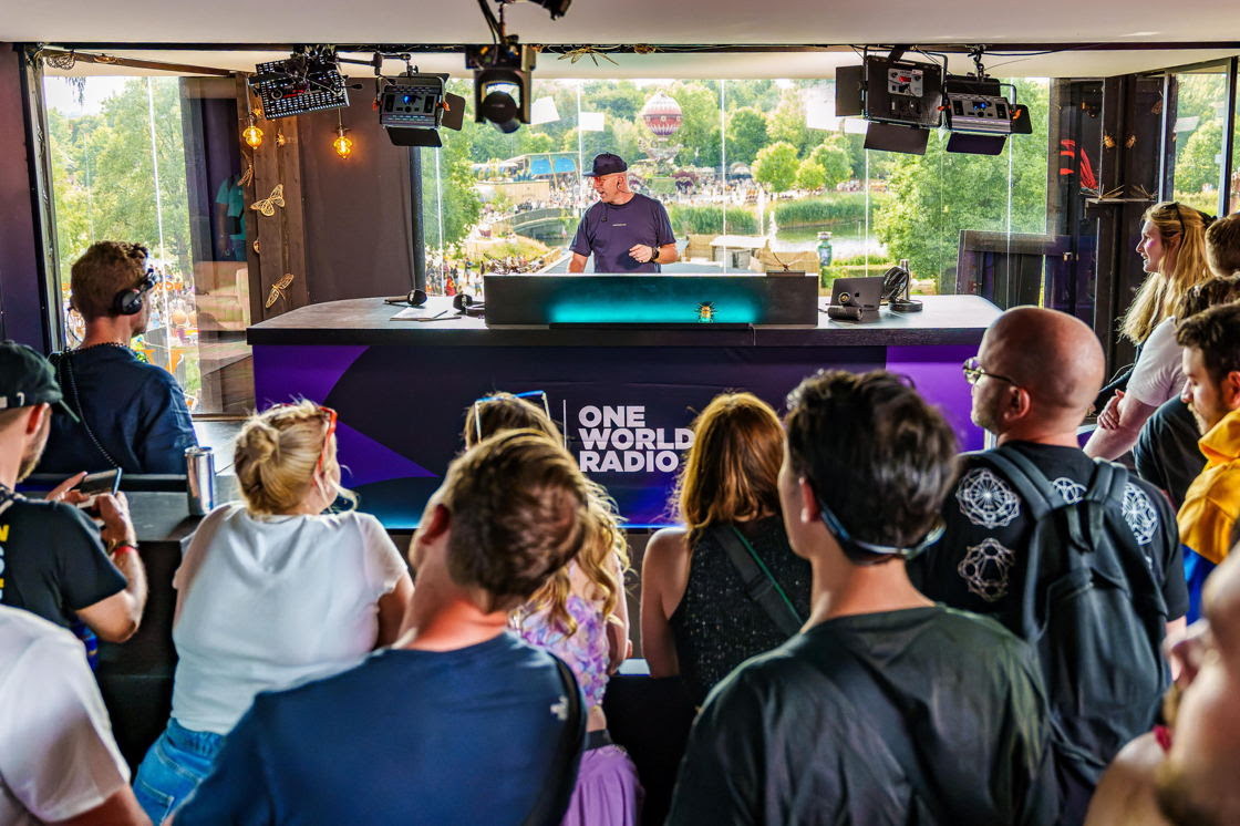 One World Radio completa sete anos: de rádio de festival a plataforma global de música eletrônica