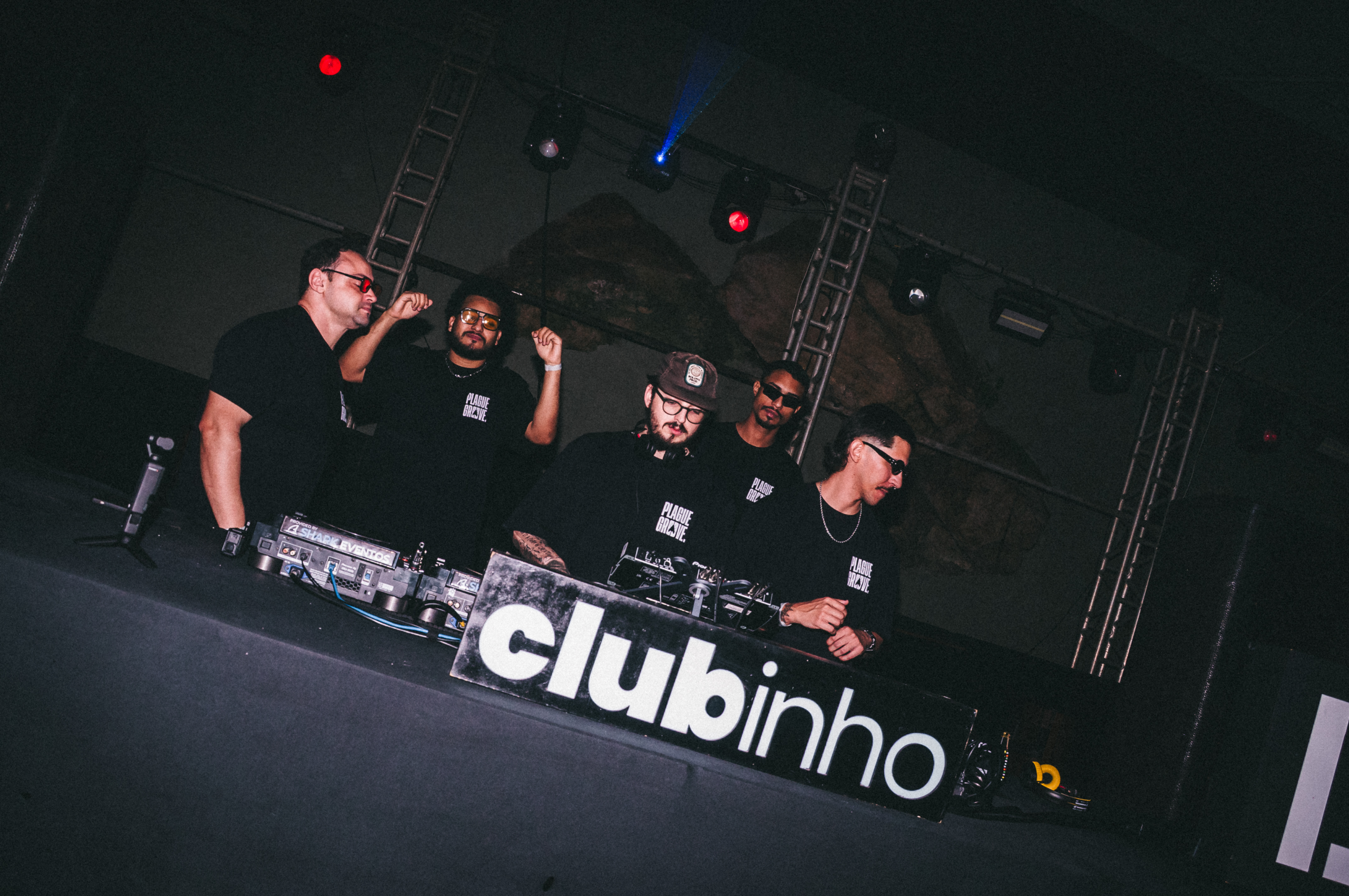 CLUBINHO ESTREIA NO EDIFÍCIO TOURING COM EDIÇÃO ATÉ O AMANHECER NO RIO DE JANEIRO