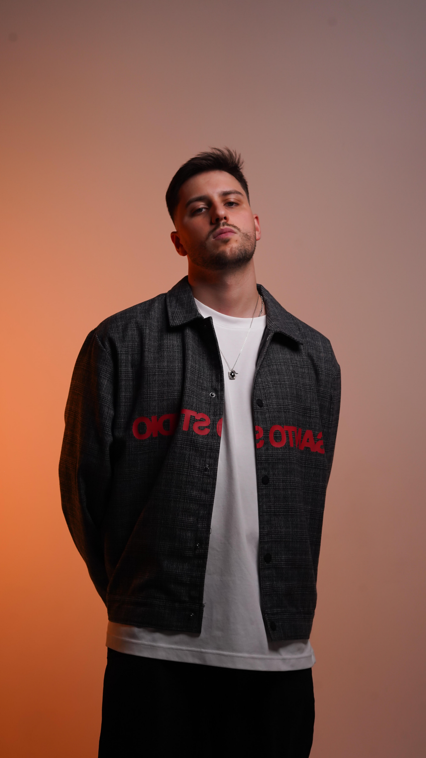 Annëto no Abstract Festival: DJ goiano toca em casa ao estrear em um dos maiores eventos de música eletrônica do país